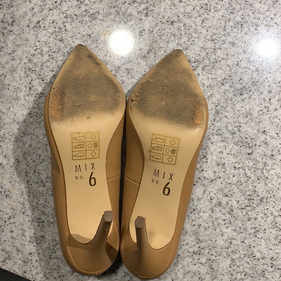 Sand Beige pointy toe heels - Picture 5 of 7